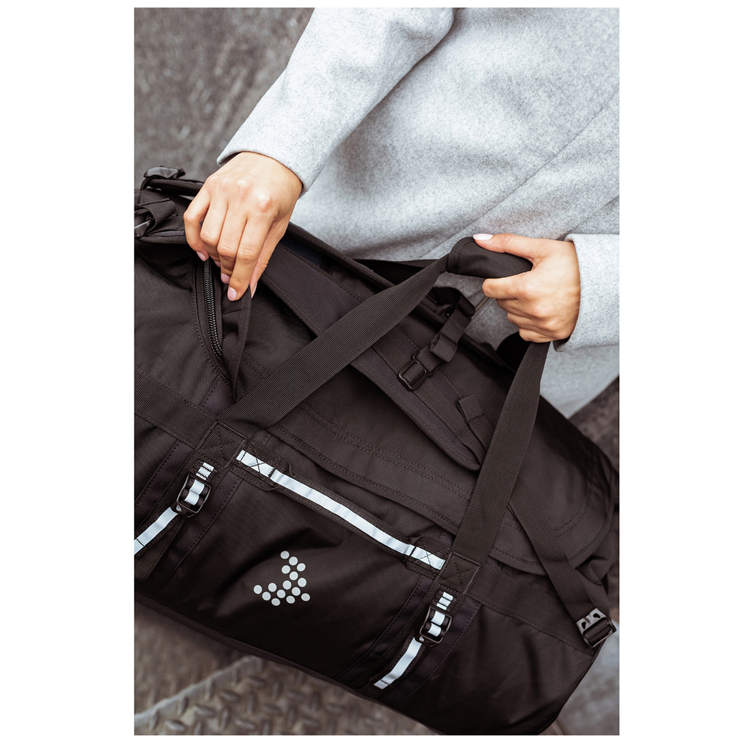 Travelbags The Base Duffle Backpack S black