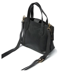 1103729black_3