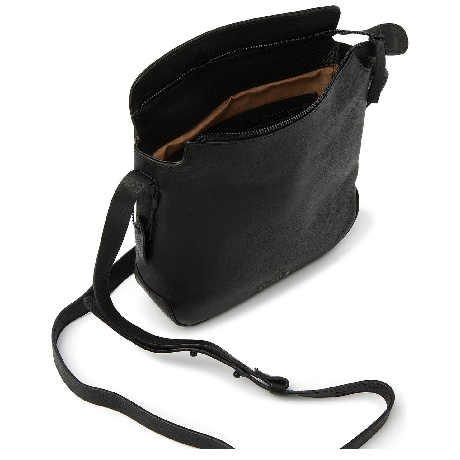 933688black_3