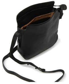 933688black_3