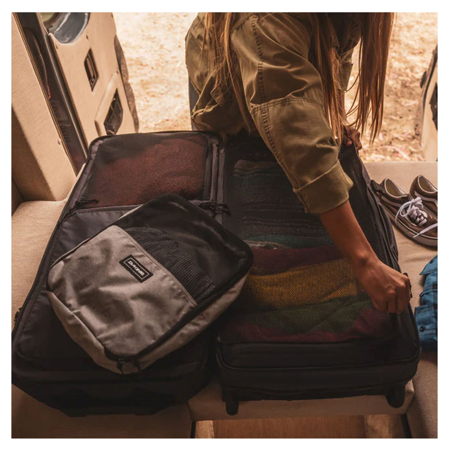 10003716blackvintagecamo_2