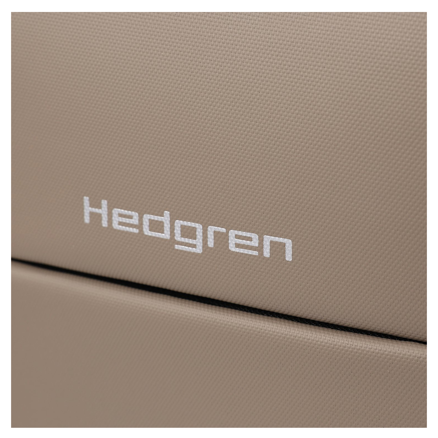 hcom0487720_8
