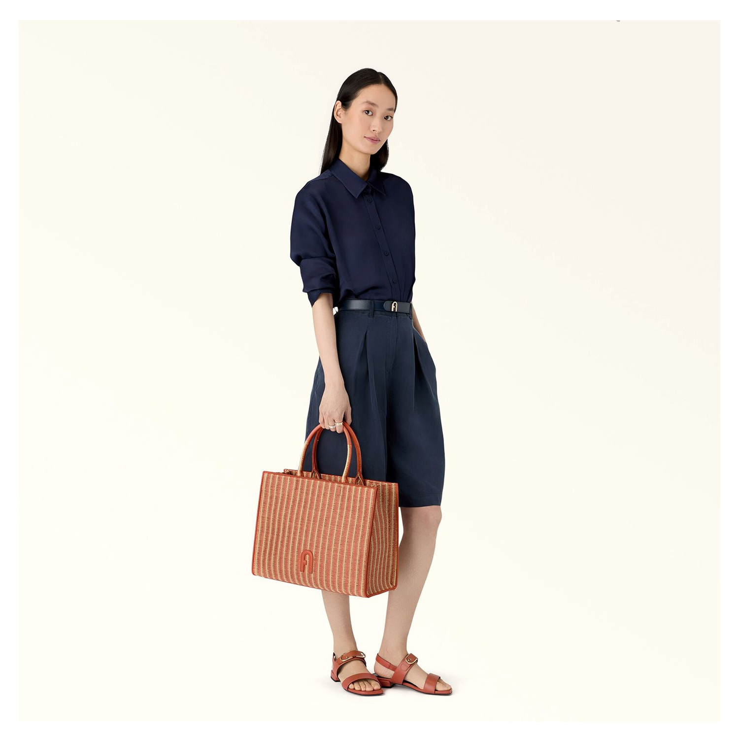 wb00255bx04721573s1007_3