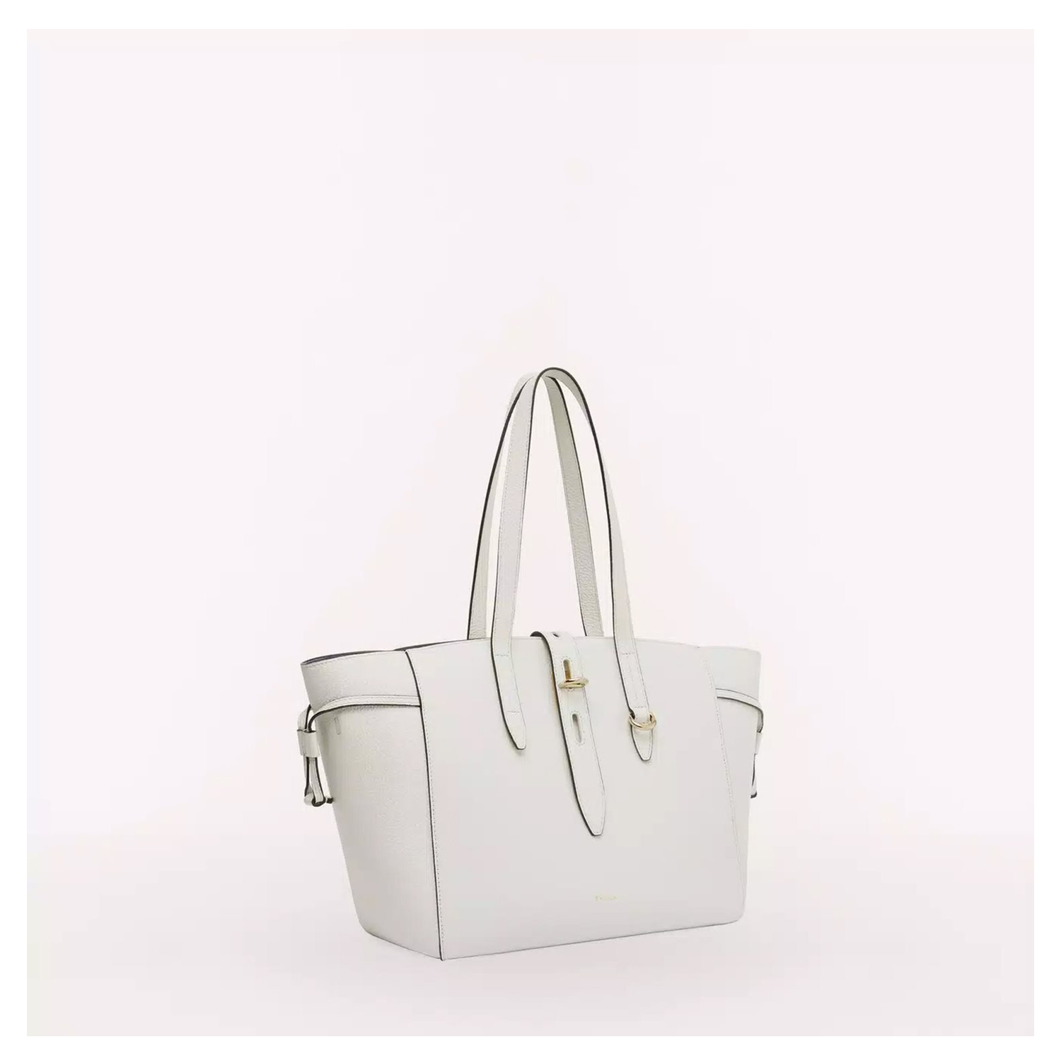 wb00779hsf0001704s9025_3