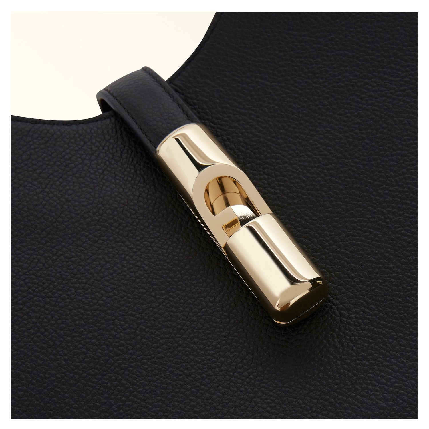 wb01498bx3353o60001007_6