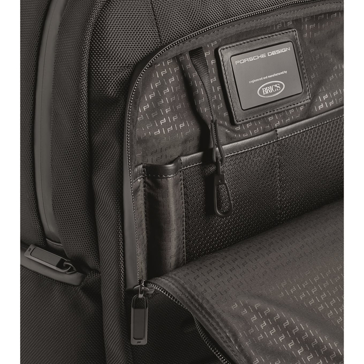 porsche-design-roadster-pro-backpack-l-black