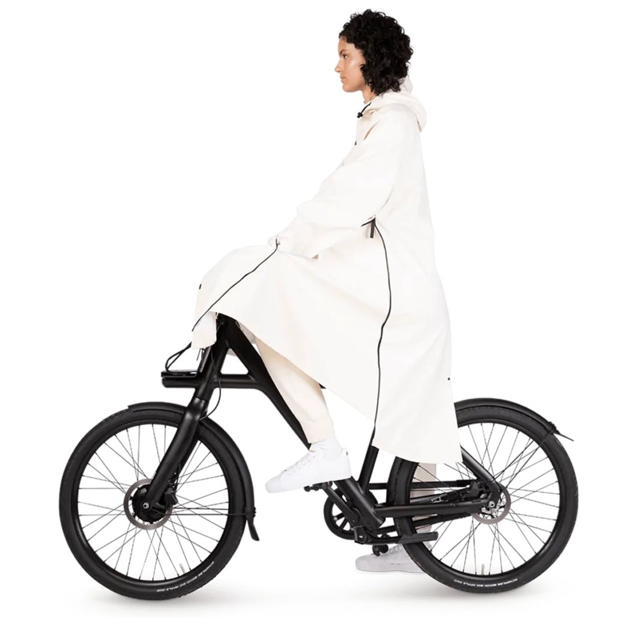 maium-original-raincoat-off-white