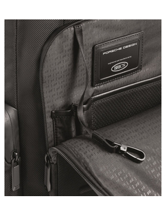 porsche-design-roadster-pro-backpack-m1-black