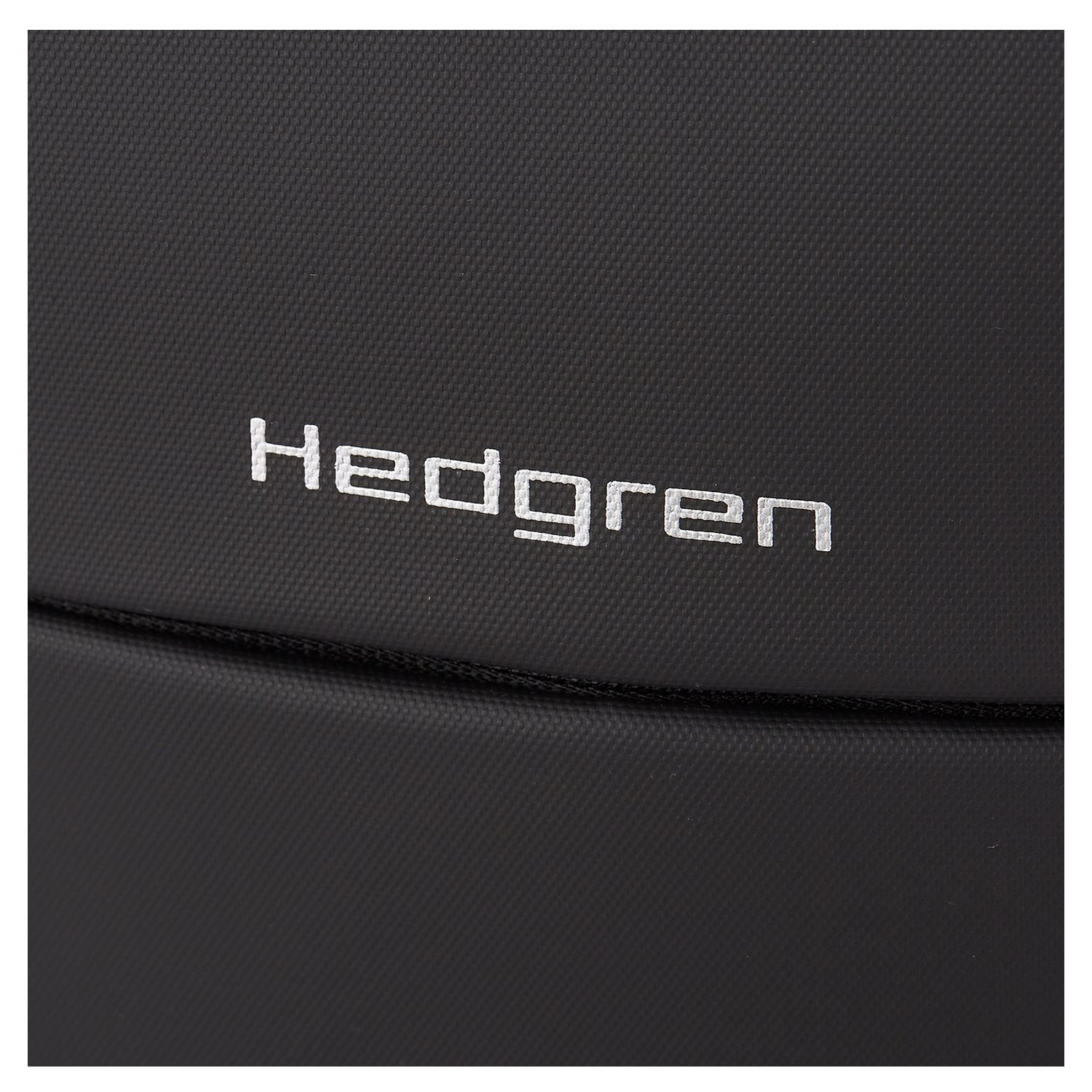 hcom06003_4