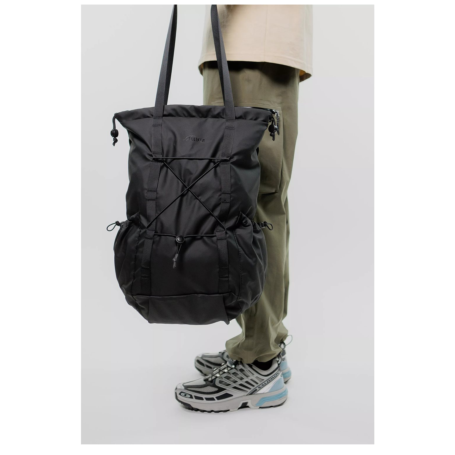 34023black_2