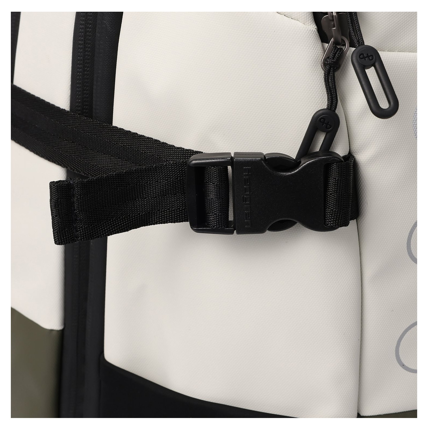 hcmbp1090401_10