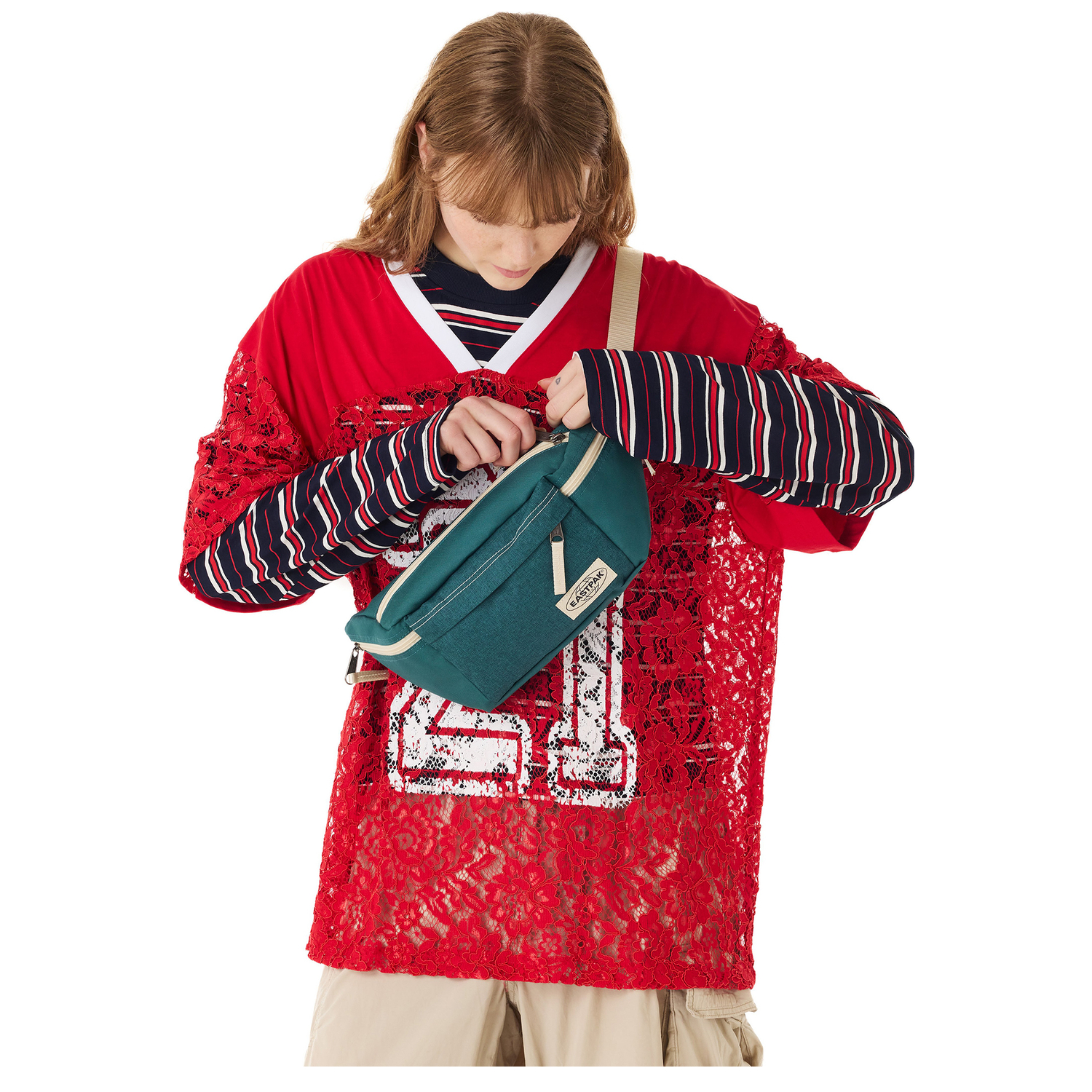 ek0a5bo3c0u1_2